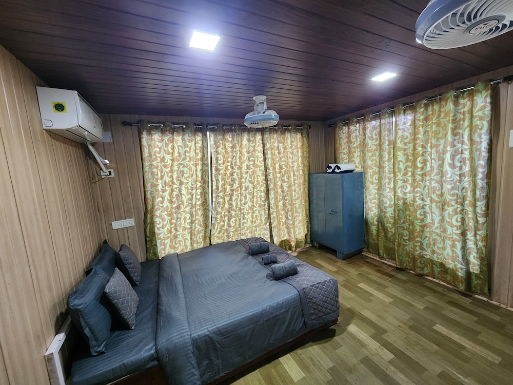 Revellers Resort Gokarna