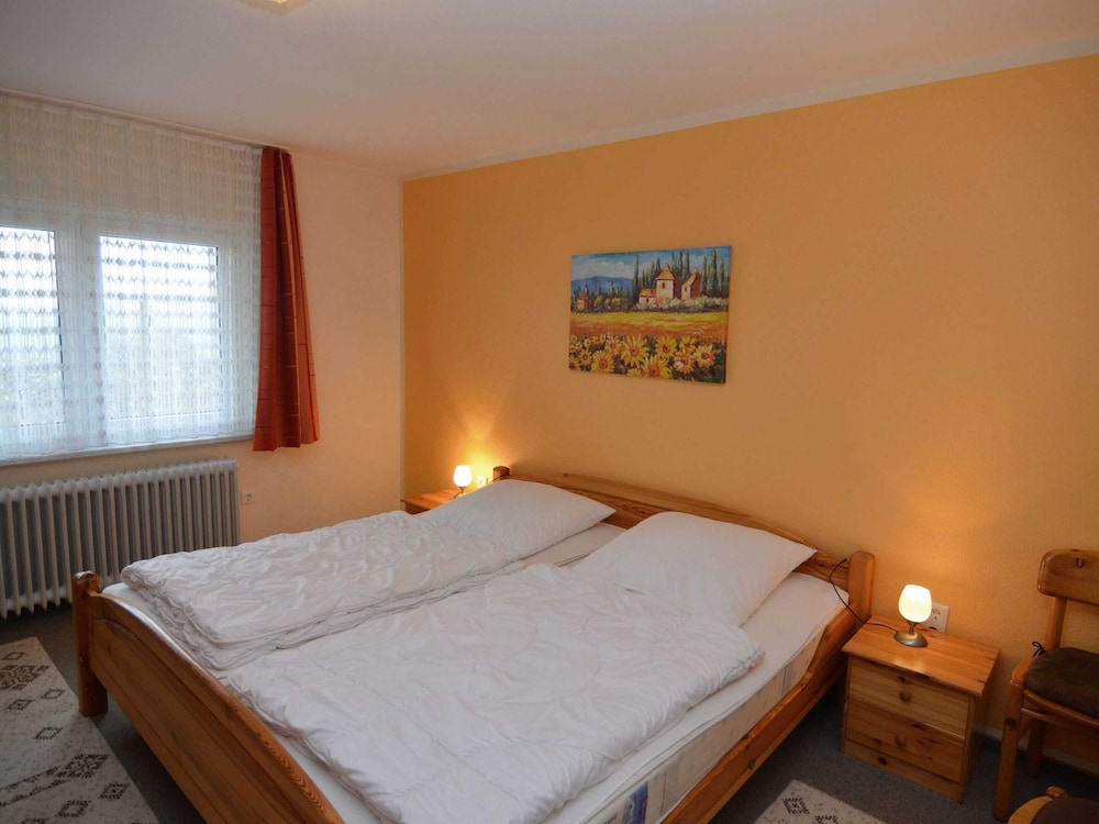 Cozy Holiday Home in Düdinghausen Sauerland near Ski Area view 4