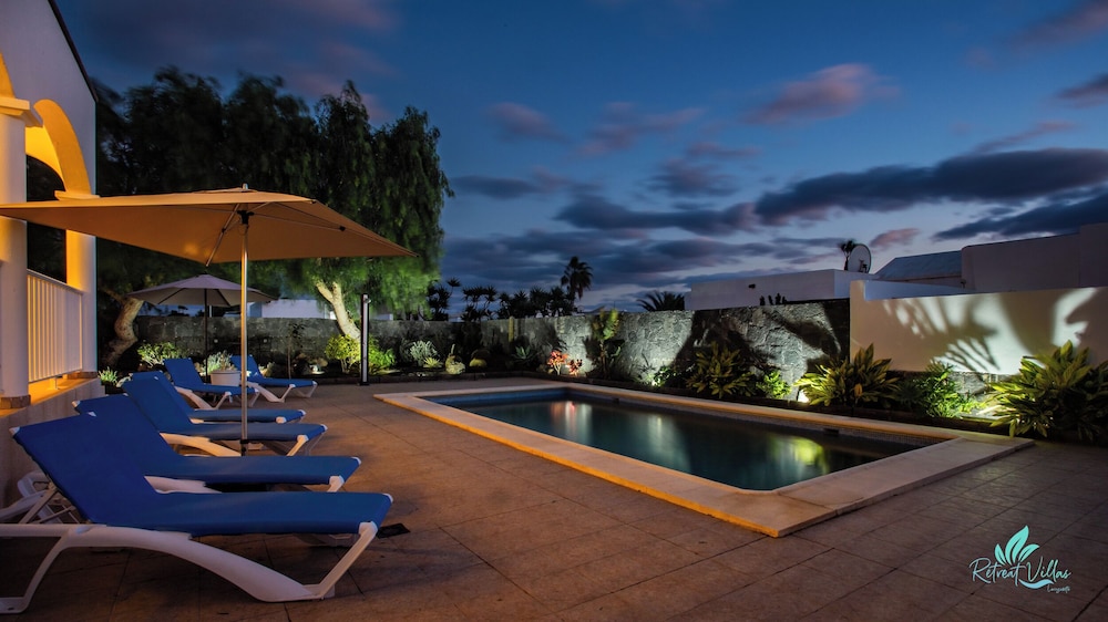 3 Bed Villa - Pool, Terrace, Bbq, Near Beach