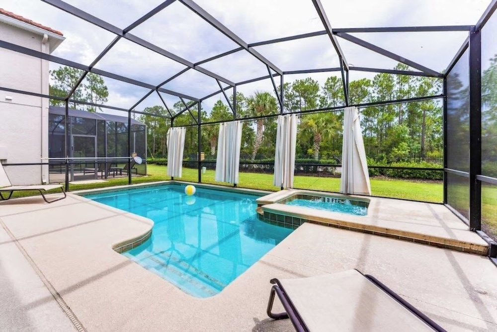 Sugar Palm Place 6 Bedroom Home