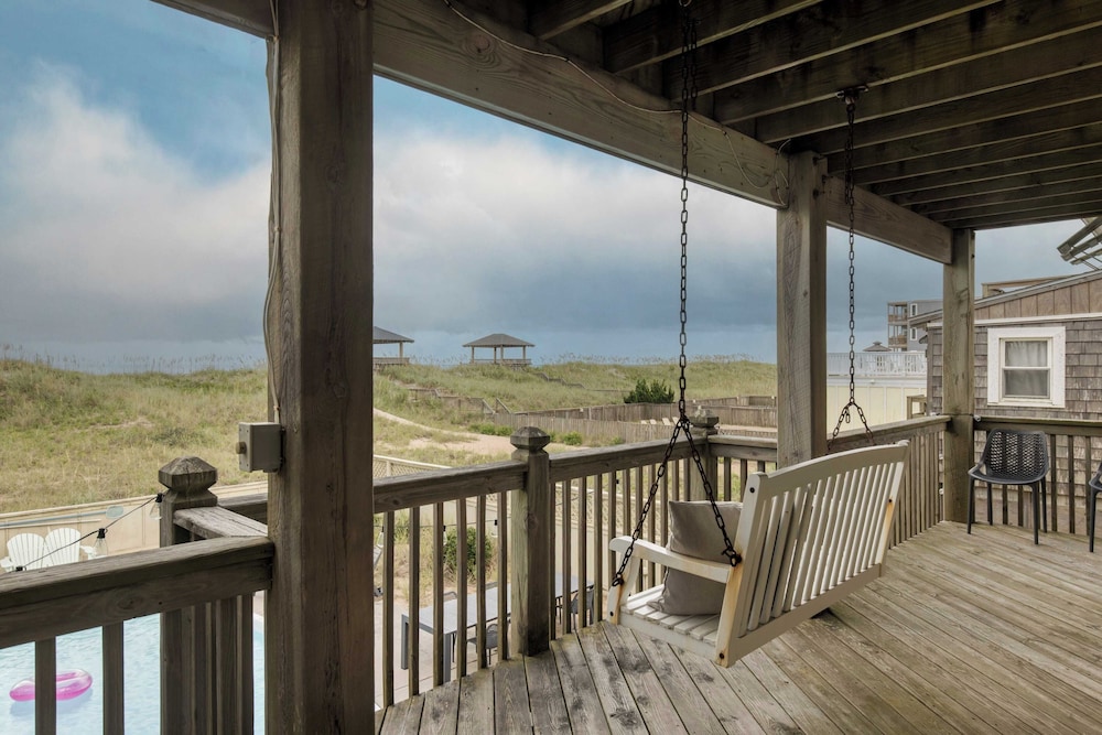Sleeps 28 Beachfront w/ Pool, Hot Tub, Game Room Atlantic Watch by Avantstay
