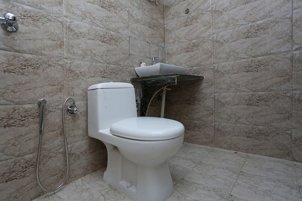 OYO 6709 Hotel L N International - Property Image 25