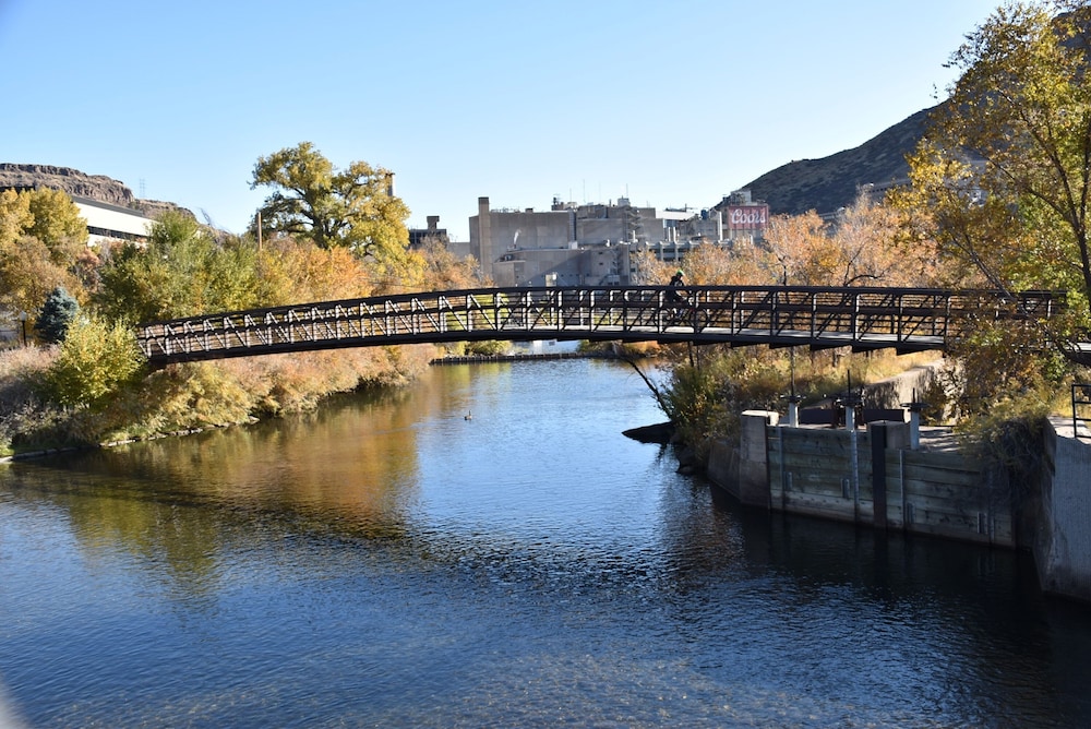 Chimney Creek 2 Bedroom Condo