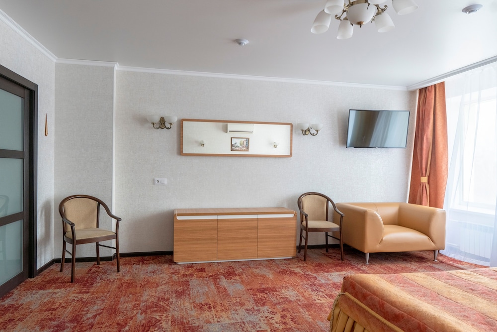 Almaz Hotel