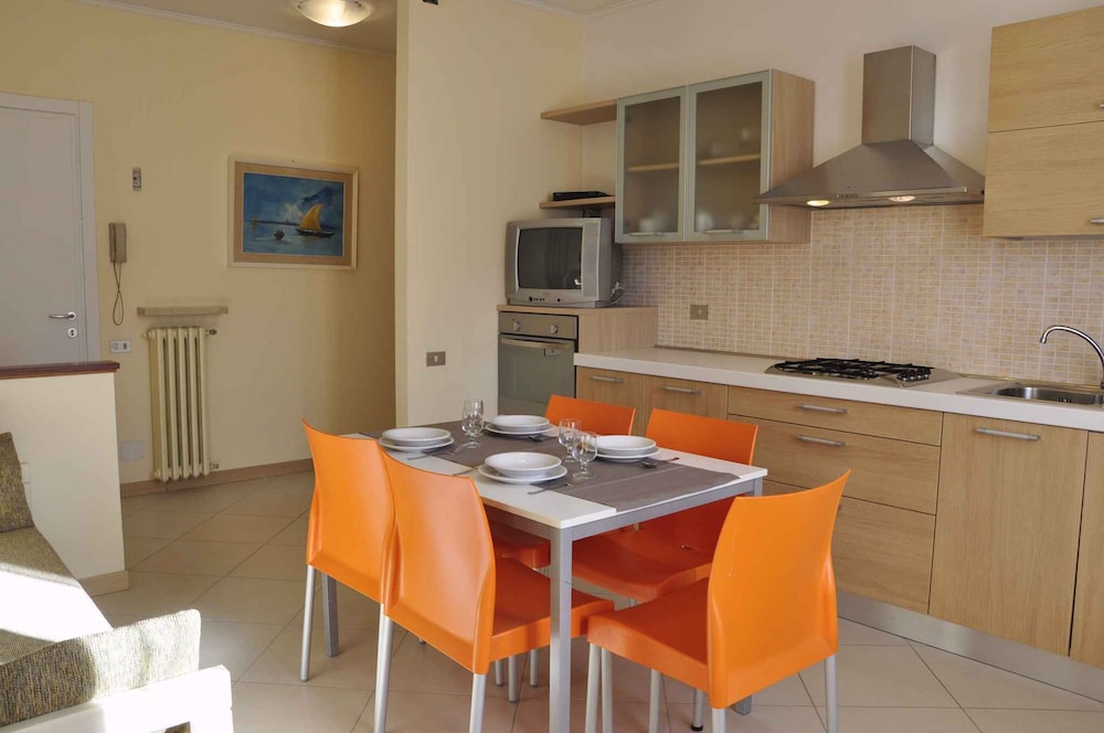 Ferienwohnung mit Terrasse und Pool