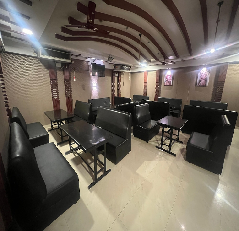 Le Ideal Suites