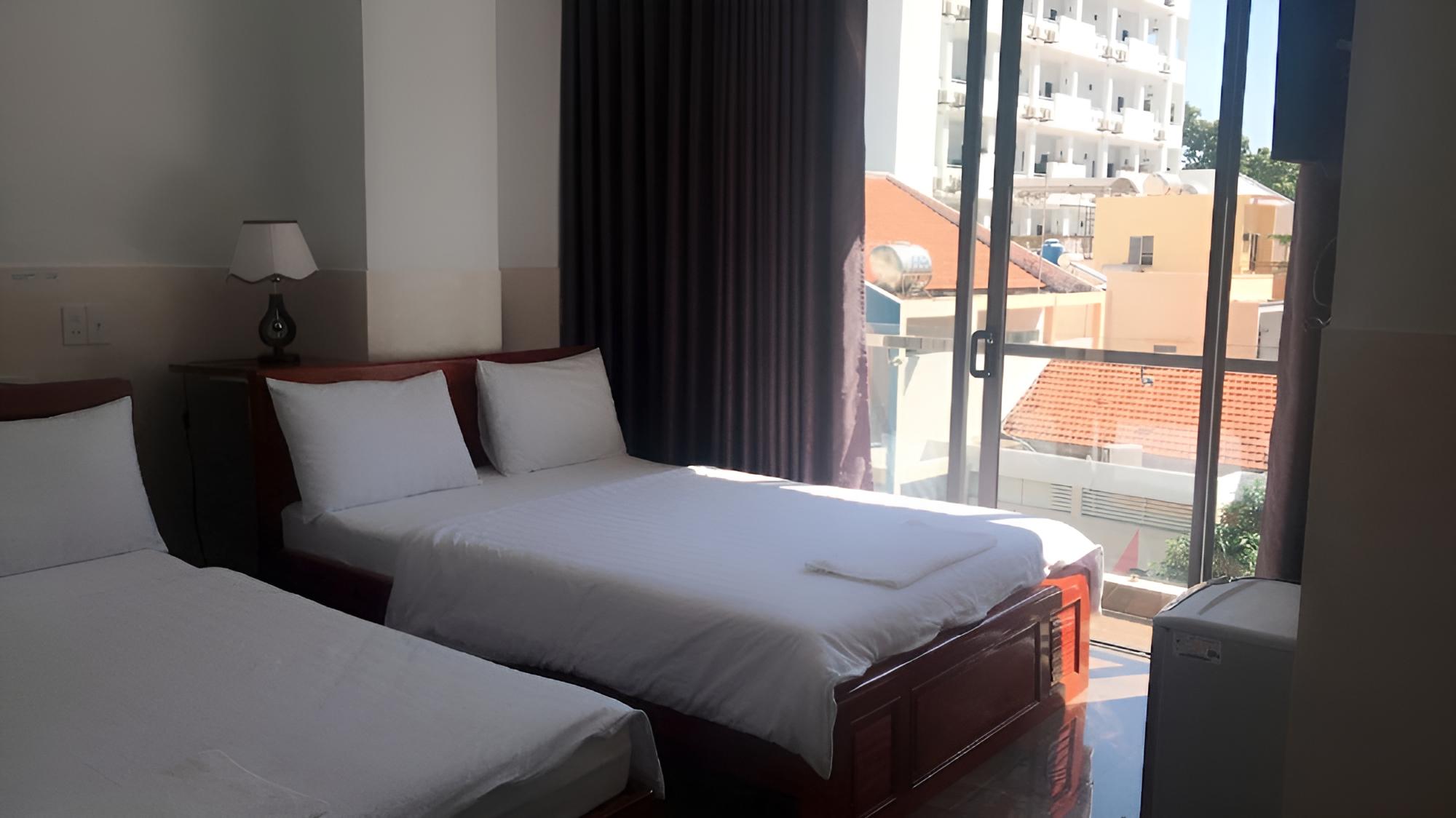 Nam Phuong Hotel view 3