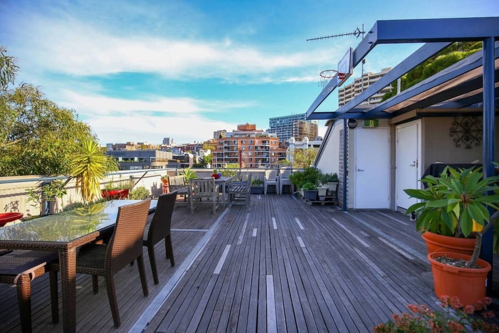 New York-style Loft in Sydney CBD With City Views
