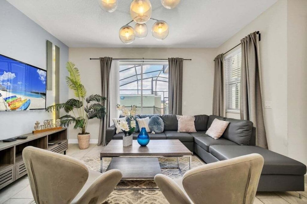 Retreat & Relax Screened In Pool Home Kid Rooms 4 Bedroom Townhouse