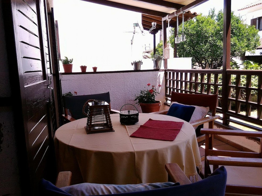 Orsiida Seaside Cottage K Gatzea
