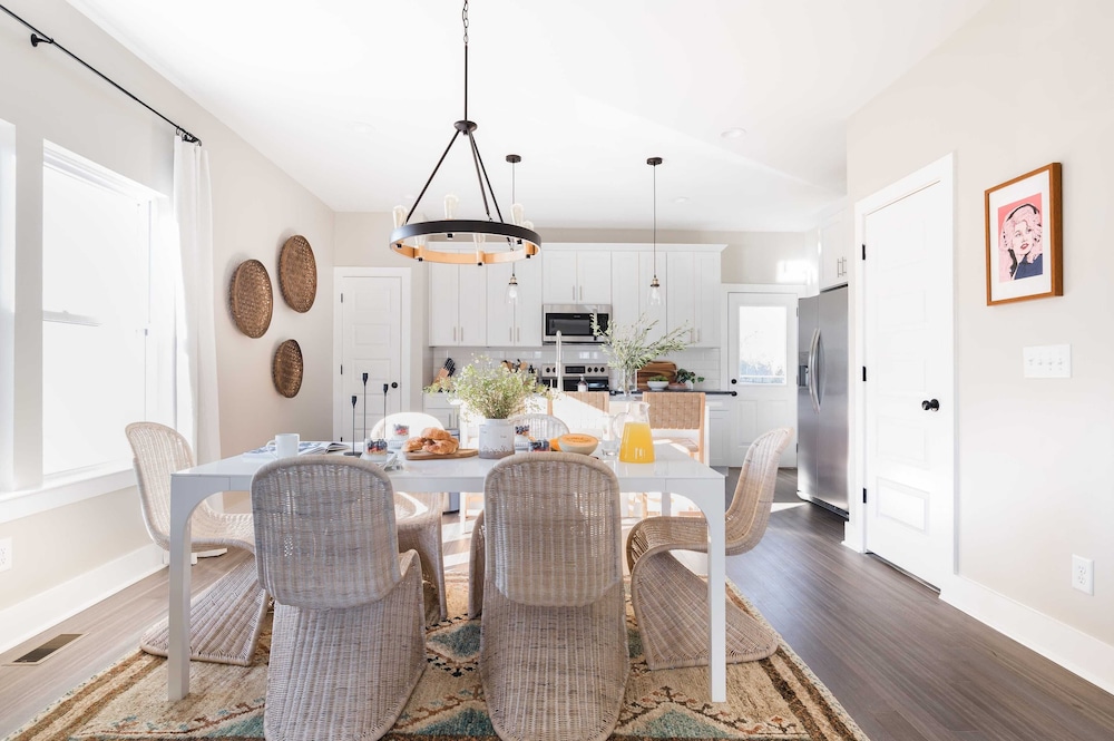 8 Nashville Homes w/ 21 Bedrooms, 21 Baths & Space for 74, Just Minutes From Broadways Nightlife, Dining, and Music Scene Cherokee by Avantstay