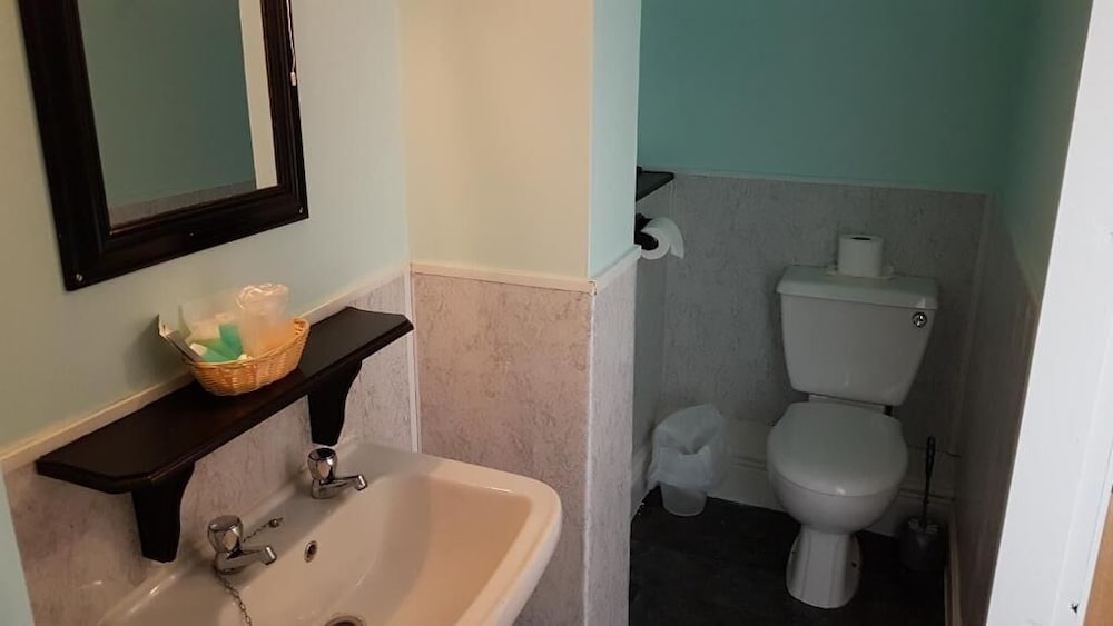 Meadows Way Guest House