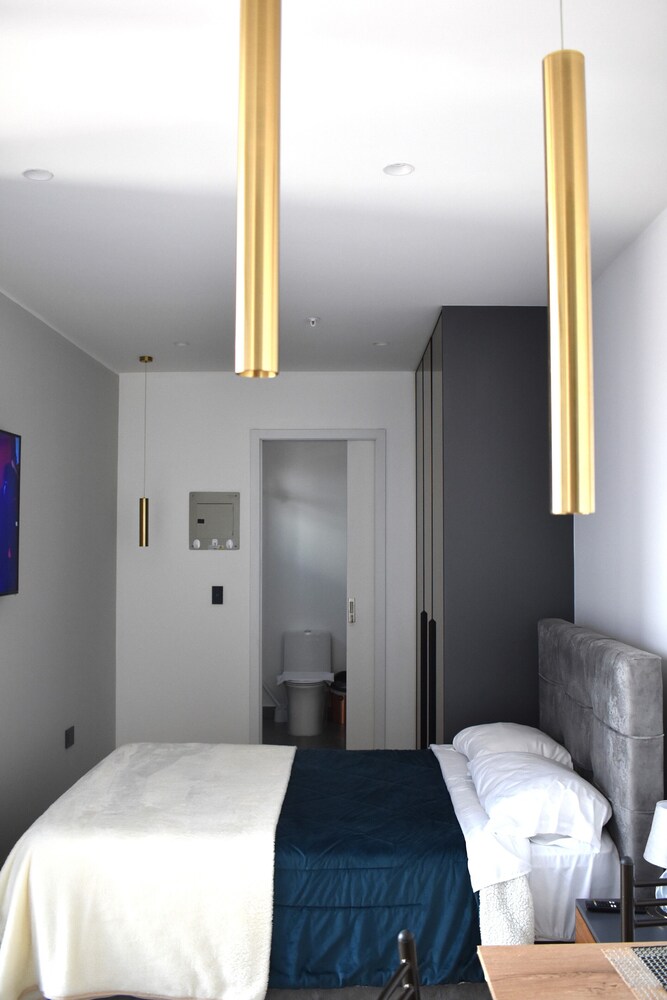Xoe Mini-suites and Apartments