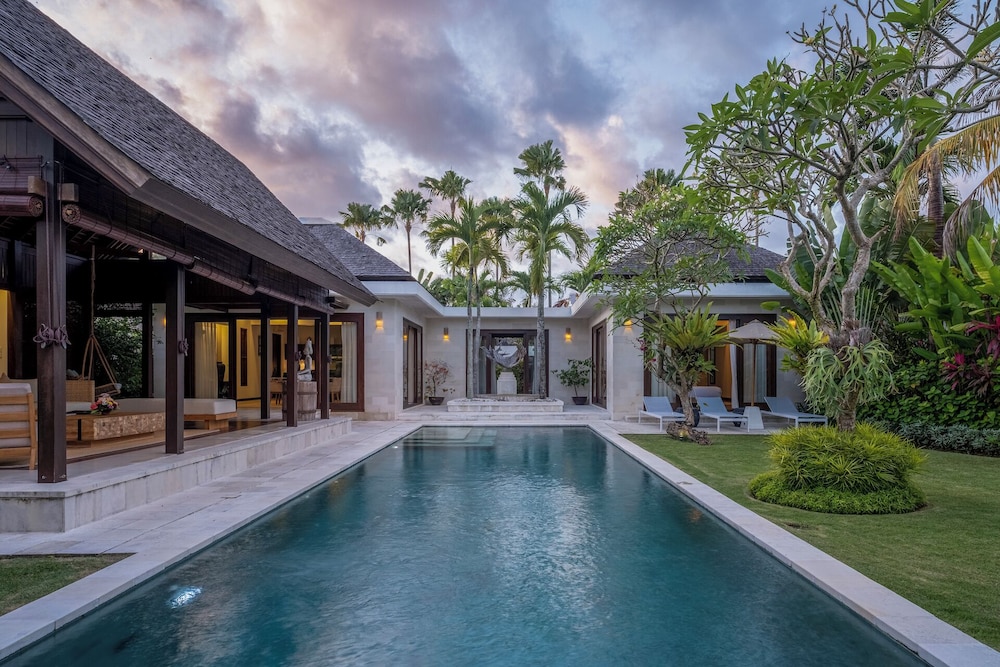 Saba Villa