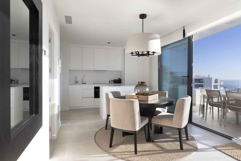 Horizon Top Floor Apartment Higueron