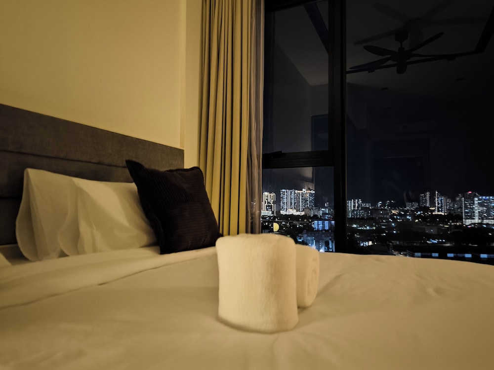 Expressionz KLCC By Laze Home