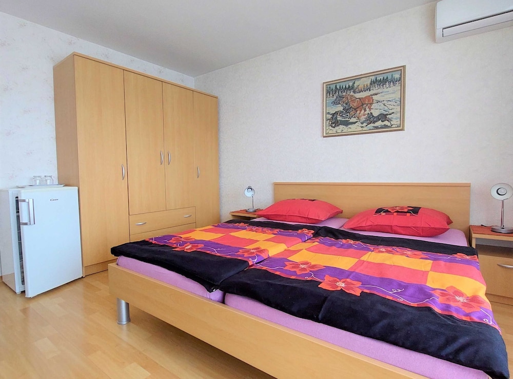 Sleek and Serene Rooms Crikvenica