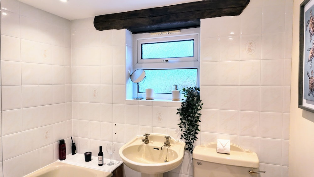 Haycombe Farm Cottage