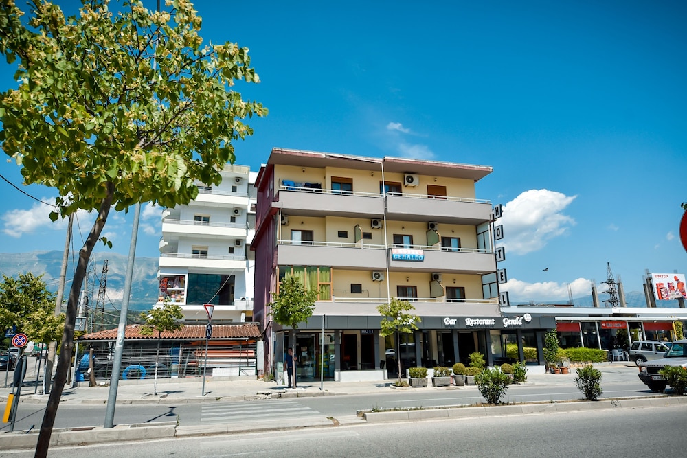 Hotel Geraldo - Image 1