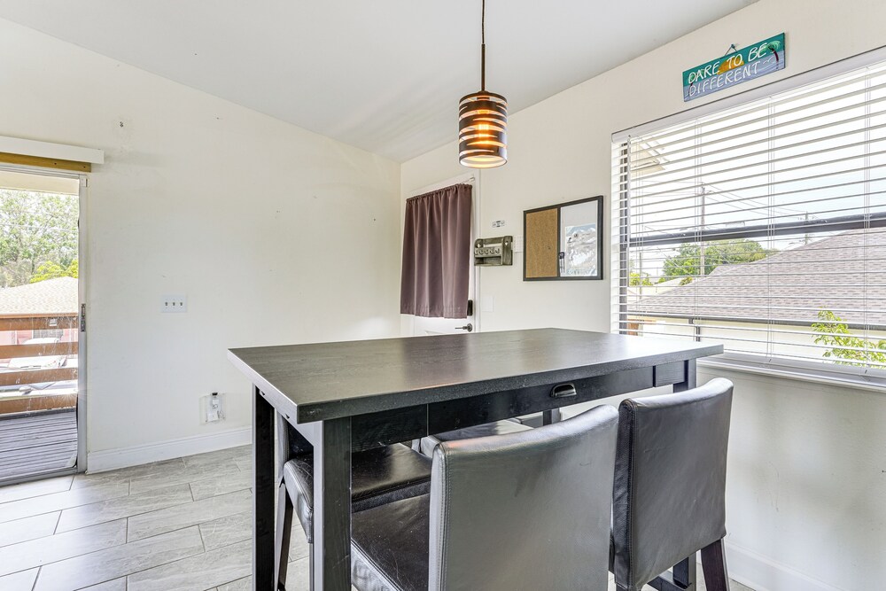 Near Airport & Sports Venues: Tampa Sanctuary!