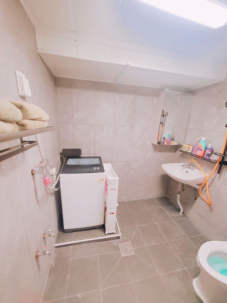 Naru Hostel