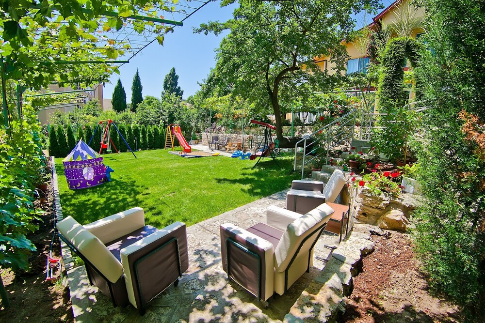 Villa Sequoia