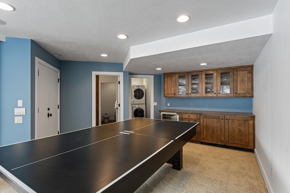 1688 - Five Bedroom with Hot Tub Pinnacle 5 Condo