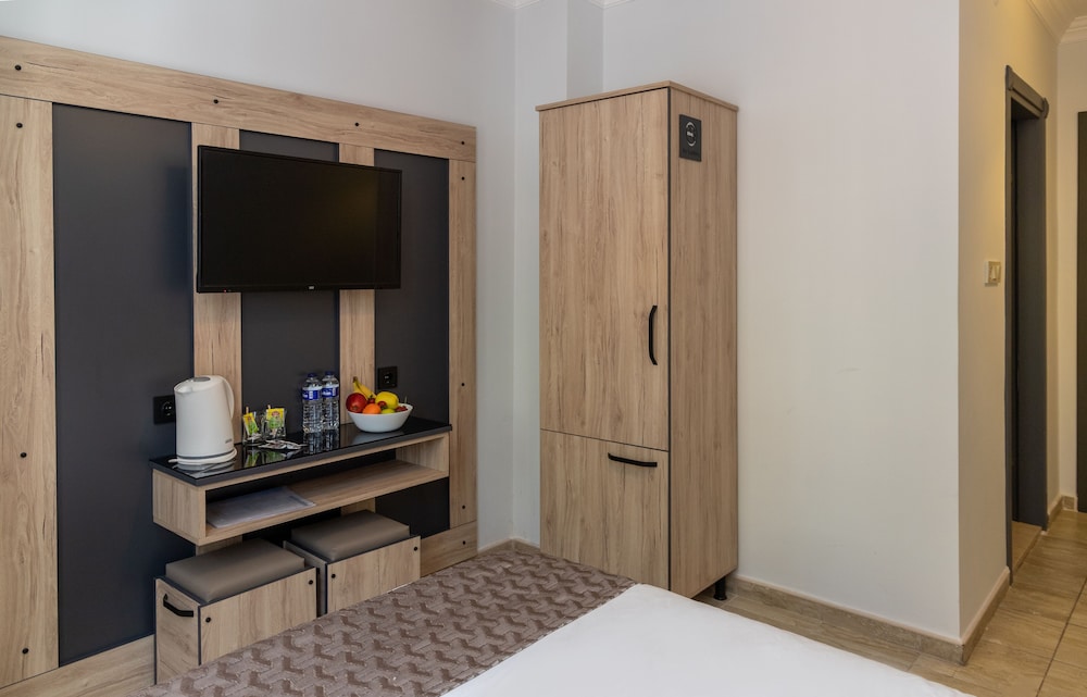 Galley Hotel