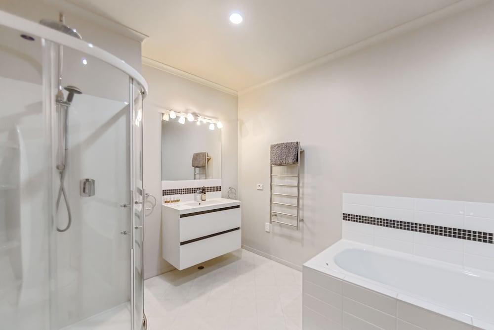 Luxury 3BR Waterfront Penthouse
