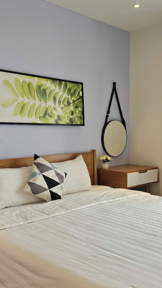 Angela House Ha Long