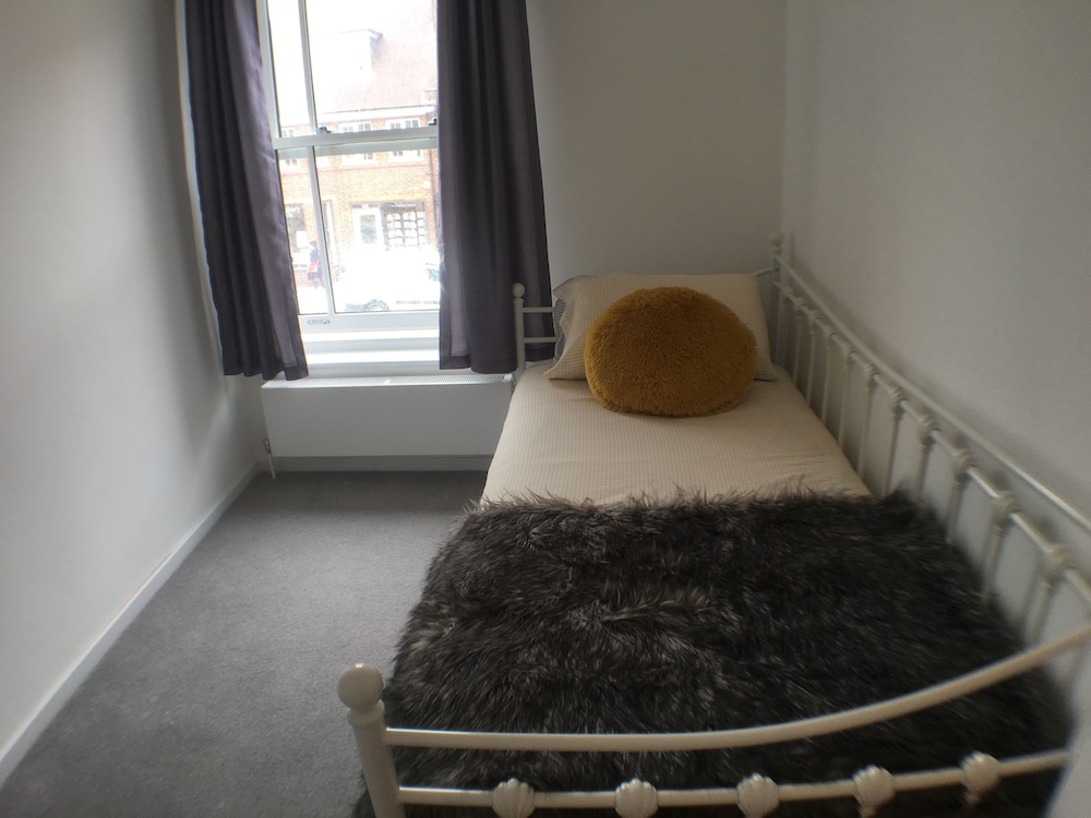 Briar Mews view 5