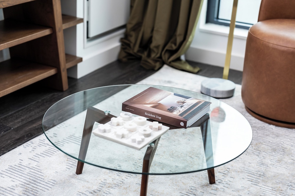 Luxury Apartments by Hyatus Downtown Boston