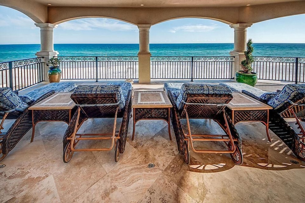 Palazzo del Mar 11 Bedroom Holiday Home by Five Star Properties