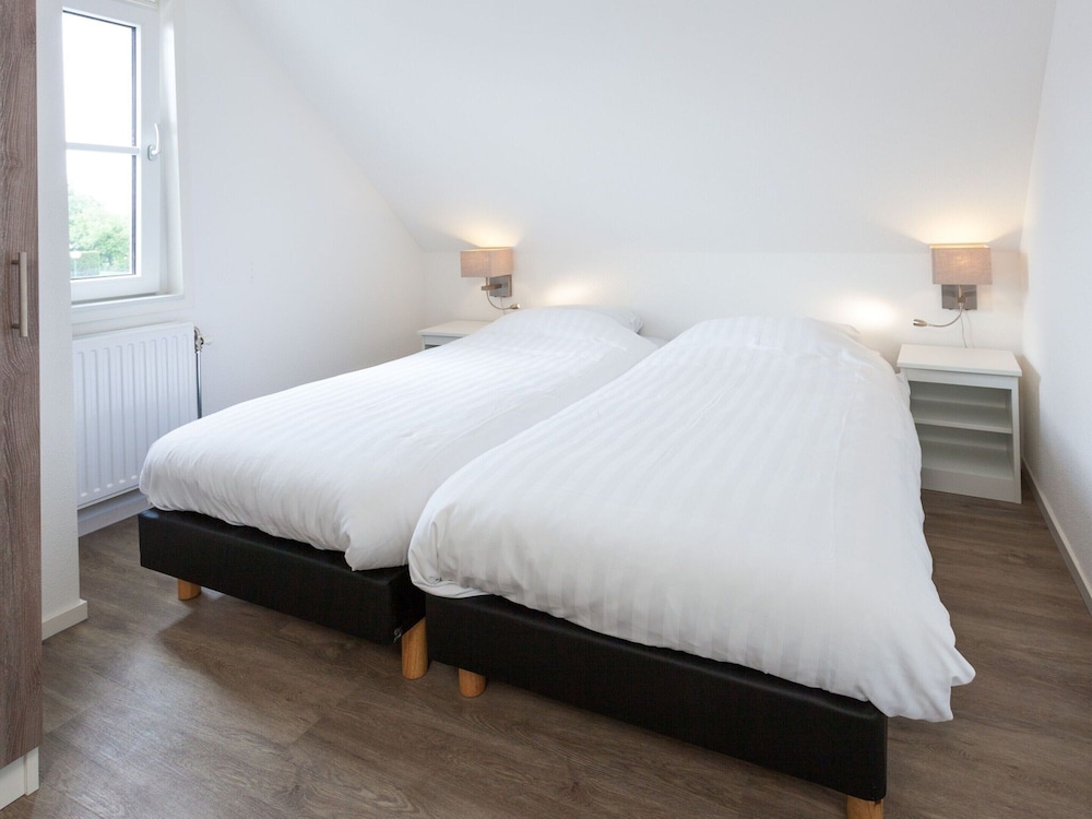 Beautiful Villa With two Bathrooms, in Noordwijk view 5