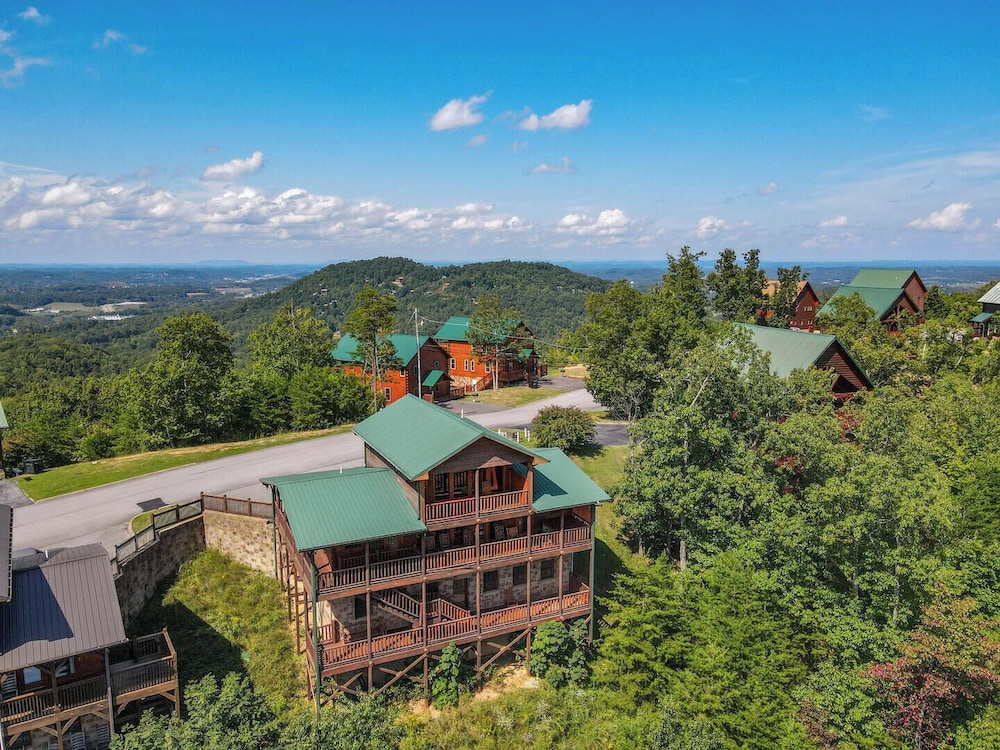 Starr Crest Lodge