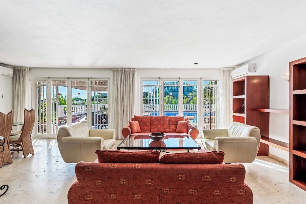 Villa Flores