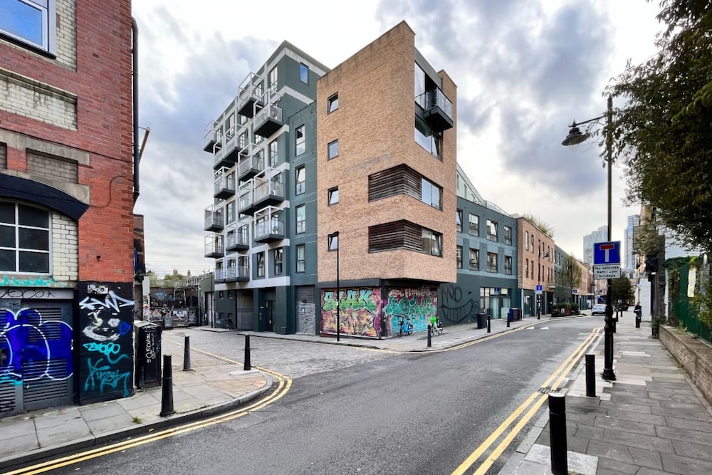 The Weavers Field Place - Classy 3bdr Flat With Terrace