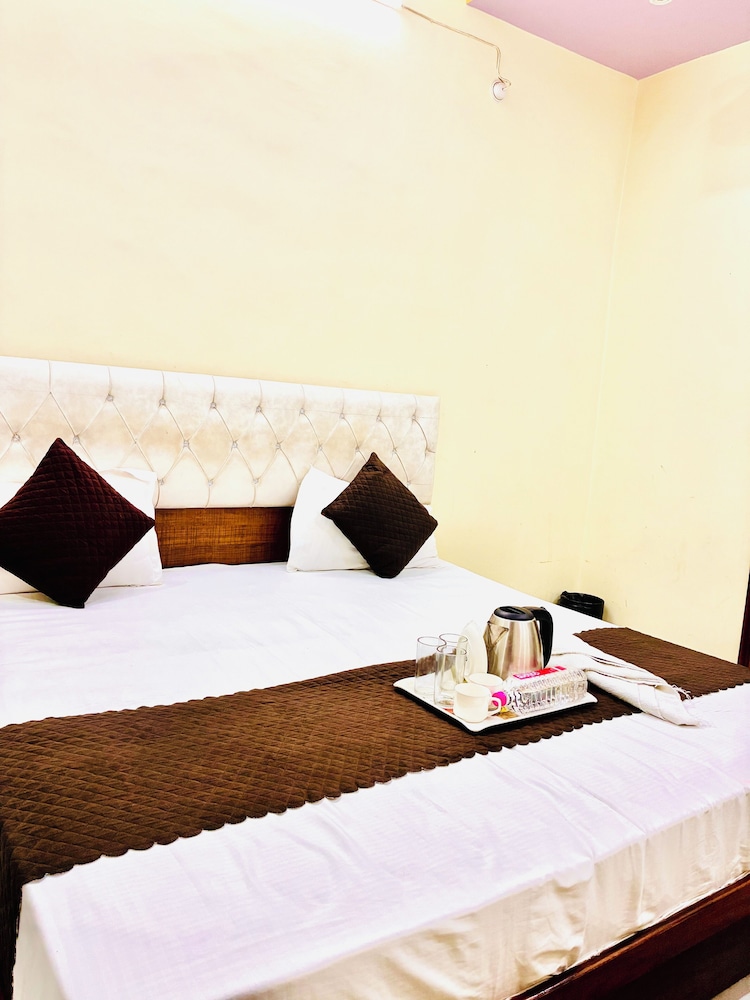 Shivanya guest house