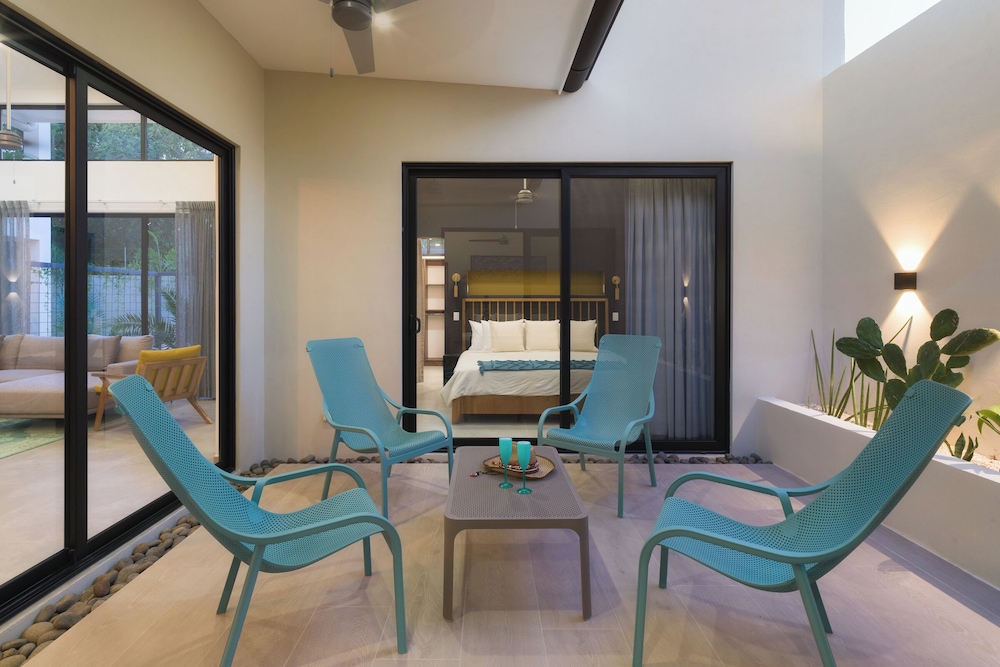 Casa Bo Jungle - Steps to Tamarindo Beach - Surf & Pool