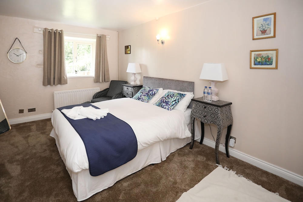 Merrymouth Inn