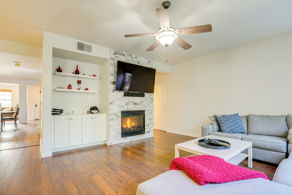 4 Mi to UC Davis: Updated Family Home!