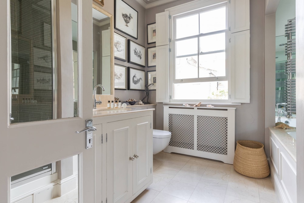 Lilyville Road III by Onefinestay
