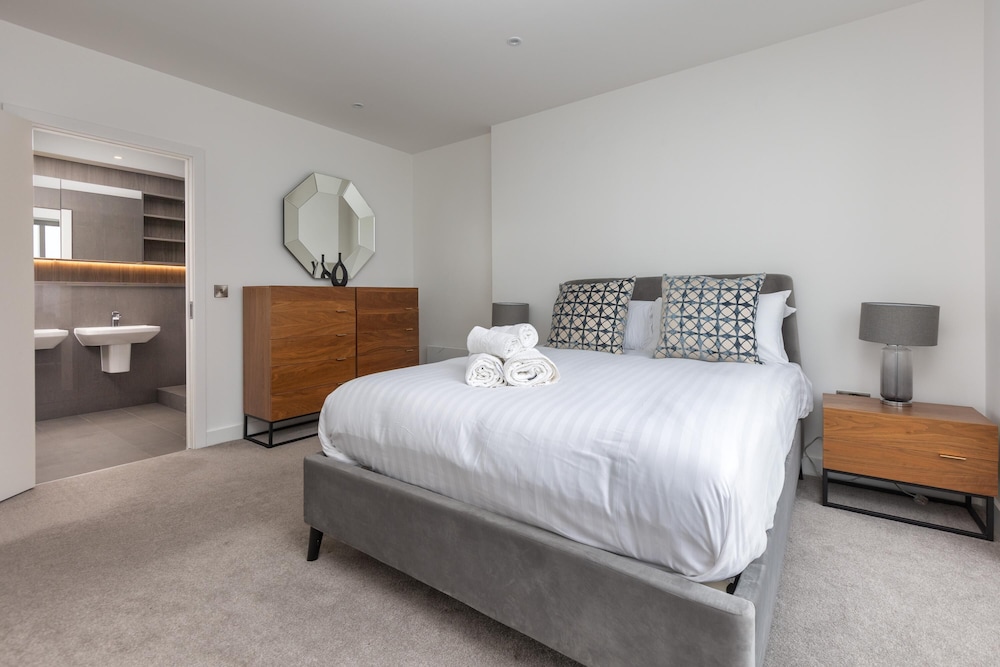 Fabulous City Flat With Views view 5