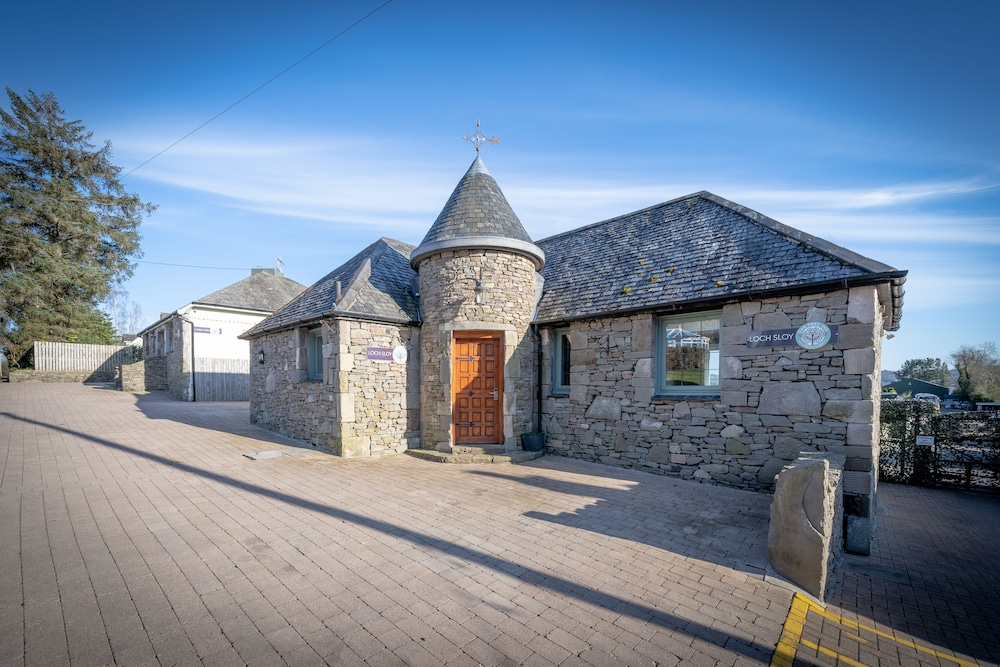 The Oak Tree Inn