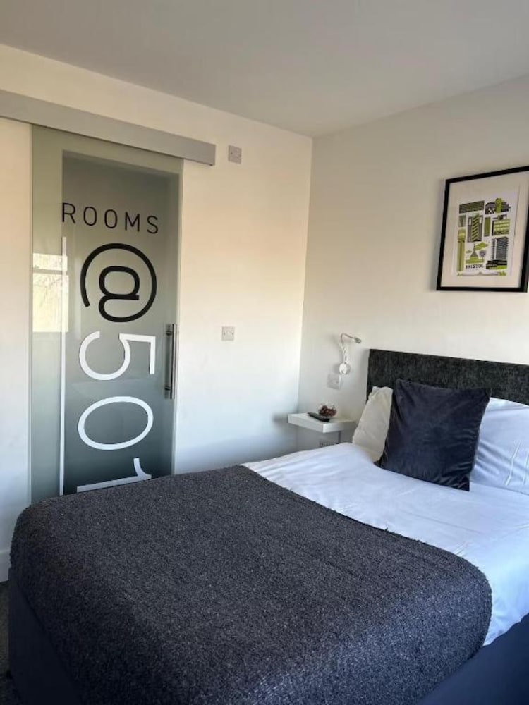 Rooms Kingswood view 4