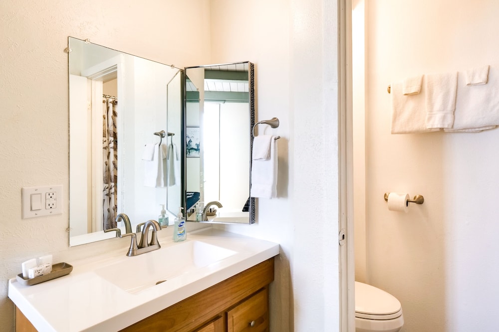 Summit County Vacations - Silverthorne Condo w/ Community Pool Hot Tub! - Property Image 34