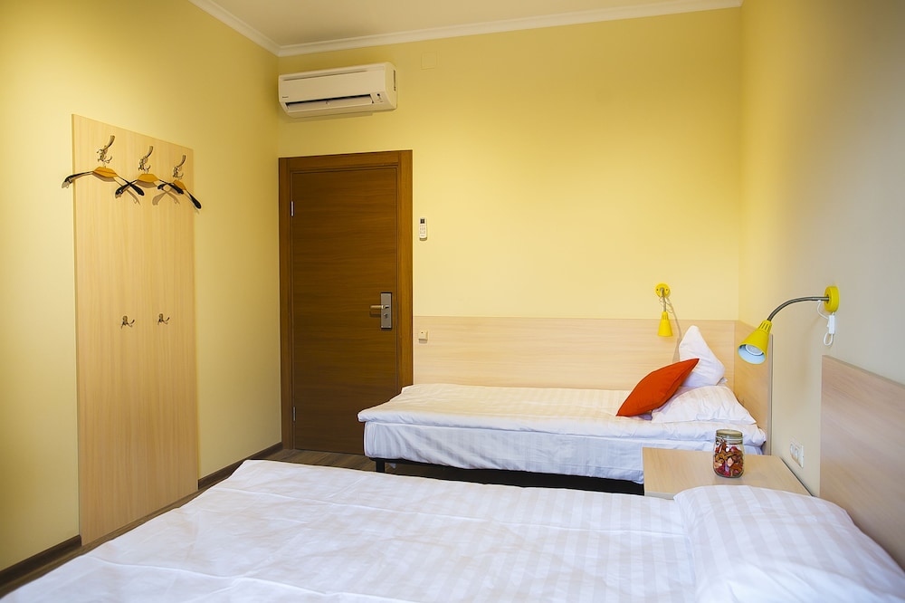 Portal Hostel and Hotel