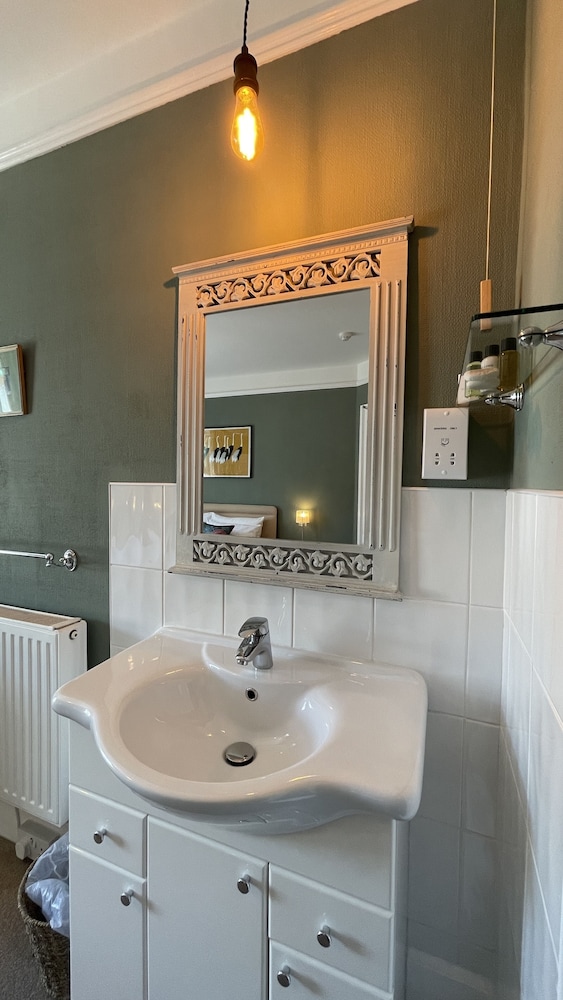 Lynton Vacations - Southcliffe Bed  Breakfast - Property Image 18