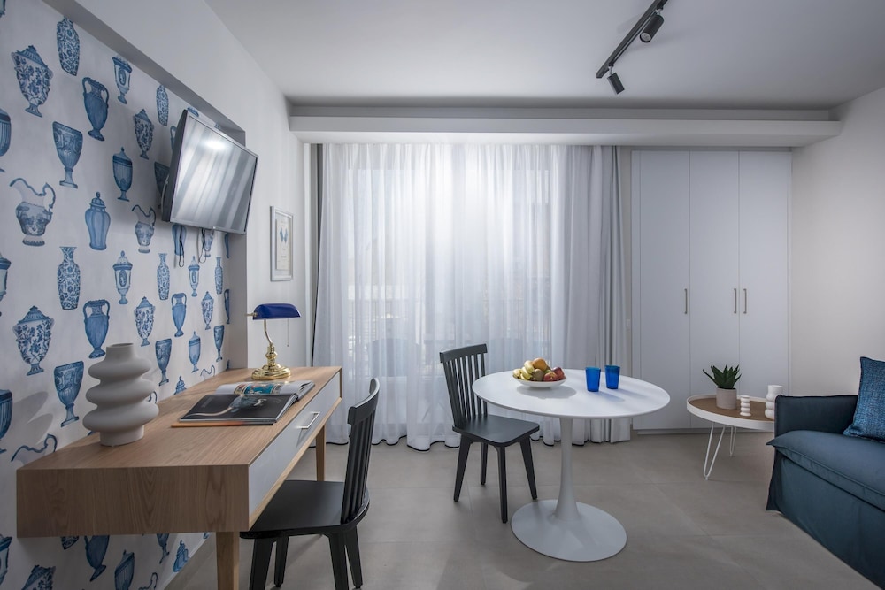 Athinais Apartments