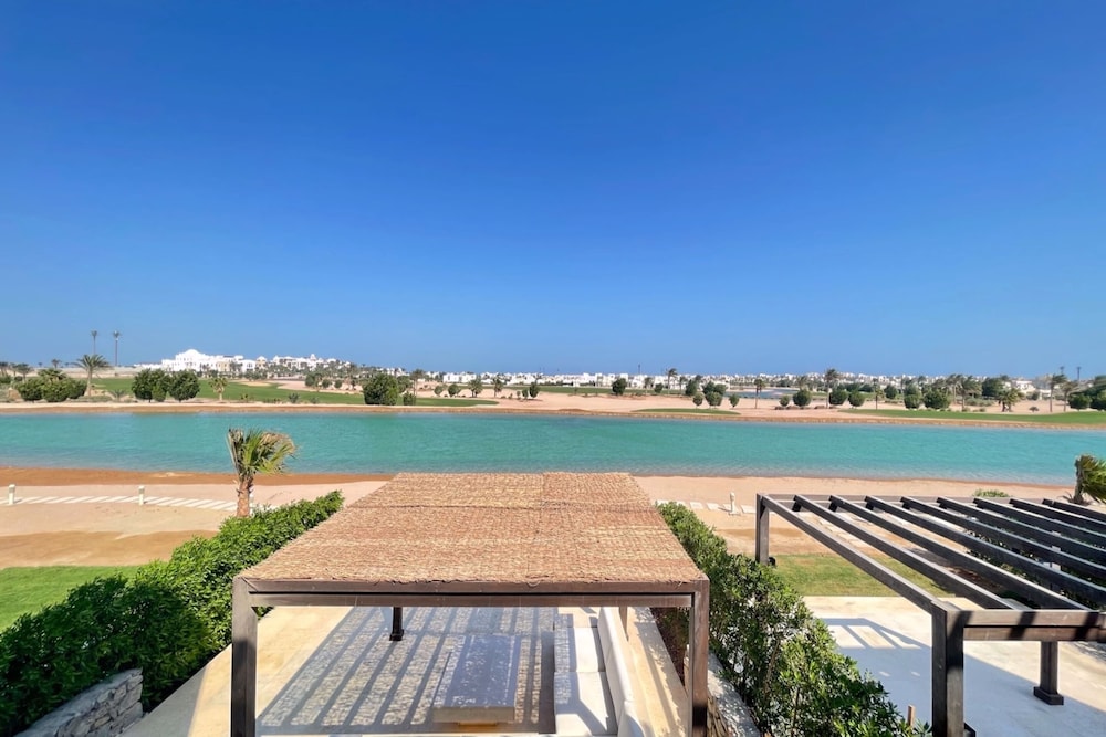 Xuru Stays I Poised & Pearly 3 BDR Villa @ Cyan El Gouna